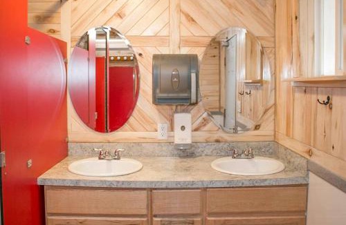 Moab South Valley House | Moab RV Resort Glamping Tipi OKTP-51