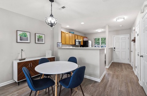Harwood Lane Condo | Modern 2BR Getaway - Whitewater Center + Roku TVs