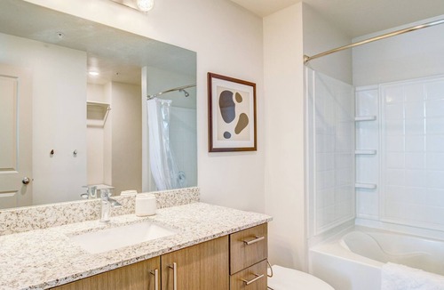 Herriman Apartment | Modern Apartment in Prime Location (ID4854X37)