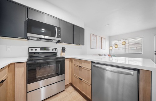 Camelback East Apartment | Modern Arcadia Lite Suite Near Airport & Dining