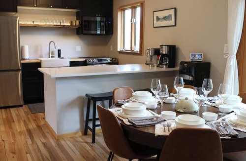 Upper Rattlesnake House | Modern dog-friendly retreat, with large deck, gardens, pond, and trails.