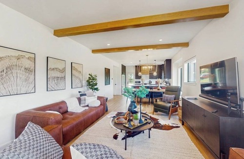 Tabernash House | Modern home w/full kitchen, hot tub, balcony, great views & location