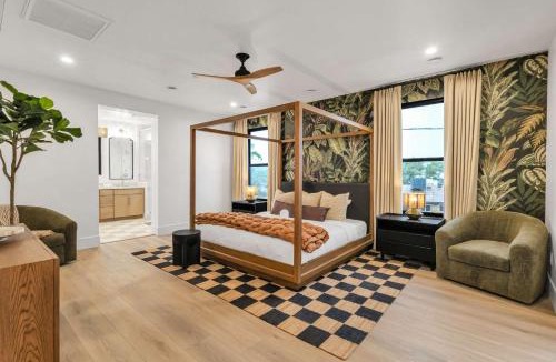 Southwest Village House | Modern Manor-6BR Pool&Spa Air Hockey Ping Pong