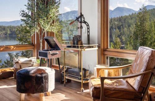 Finley Point House | Modern Mountain Lake House
