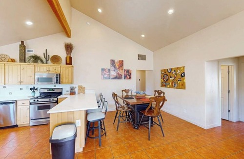 Moab South Valley House | Modern Townhome with Seasonal Pool and Hot Tub - Views and Hiking Nearby