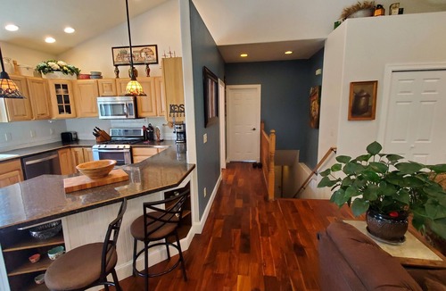 Bozeman House | Montana Adventure Home -10 min to Bozeman airport