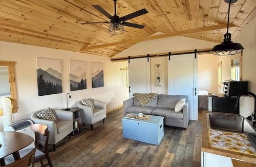 Whitehall Cabin | Montana Cabin Rental at Heart & Soul Alpacas – Kitchen, AC, WiFi & Scenic Views