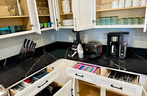 Orchard Homes House | Montana Modern Luxury Townhome - 3 bedroom - Quiet - Convenient