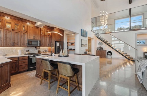 Fish Haven House | Moose Ridge Lodge | 7500sqft Designer Container Home w/Hot Tub & Game Room!