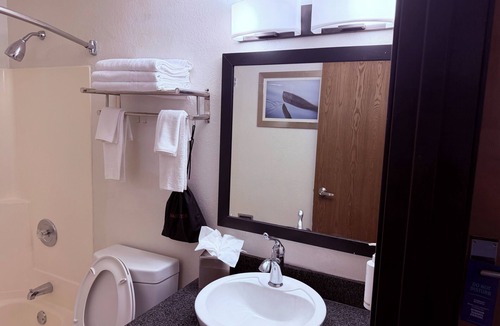 Albert Lea Hotel | Motel 6 Albert Lea