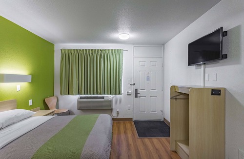 Billings Hotel | Motel 6 Billings, MT - South