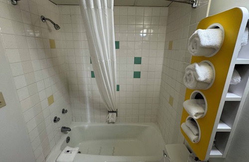 Butte Hotel | Motel 6 Butte, MT - Historic City Center