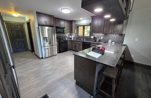 Gallatin Gateway House | Mountain Home in Gallatin Canyon with Home Theater and 3 Spacious BR/BA