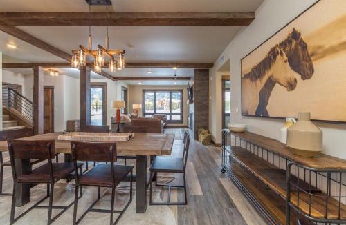 Big Sky House | Mountain Lake Condo - Unit 102B