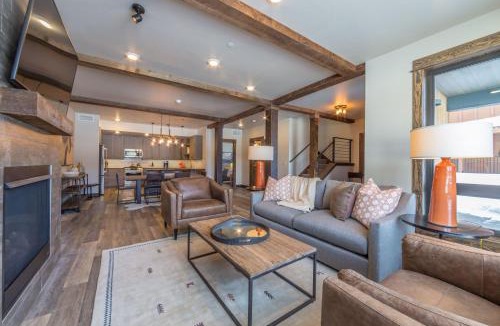 Big Sky House | Mountain Lake Condo - Unit 102B