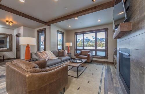 Big Sky House | Mountain Lake Condo - Unit 102B