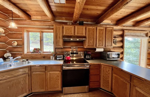 Bozeman Cabin | Mountain Log Home Close to Historic Downtown Bozeman & Bridger Bowl.