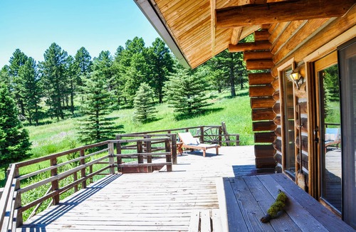 Bozeman Cabin | Mountain Log Home Close to Historic Downtown Bozeman & Bridger Bowl.