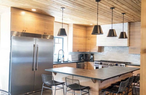 Island Park Cabin | Mountain Modern Cabin 25 min from Yellowstone
