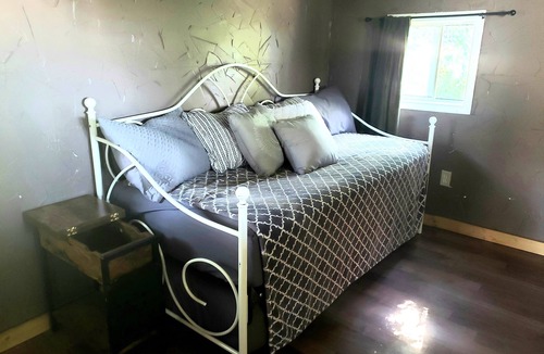 Stevensville House | Mountain view bungalow