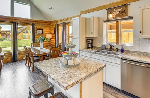 Red Lodge House | Mountain-View Red Lodge Home - 10 Mi to Skiing!