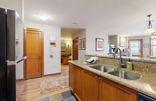 Salt Lake Mountain Resorts Condo | Mountainview Condo with Ski-In/Out Access, Club Solitude Access with Pool & Hot Tub
