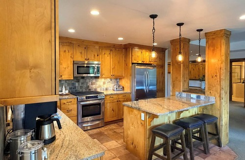 Cle Elum Apartment | Mtn-view Escape: Suncadia Condo w/At-home Comfort