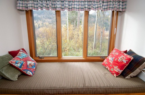 Moose Wilson Road Condo | Nestle into the peace and quiet of the Aspens
