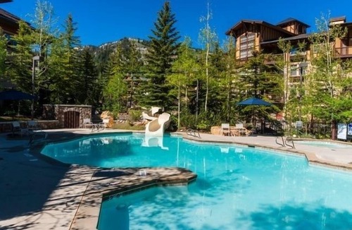 Salt Lake Mountain Resorts Hotel | NEW! 1307B - King Standard Eagle Springs West