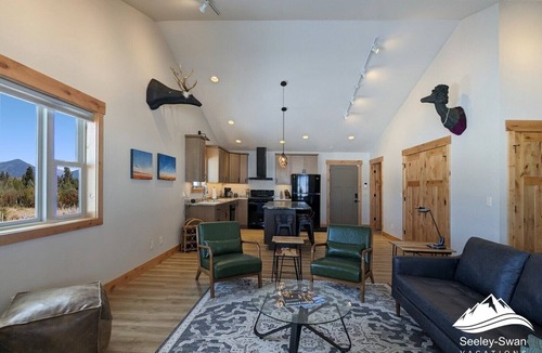 Ovando Cabin | New Cabin | Sleeps 8 | Private Acreage | Mountain Views | Water Frontage