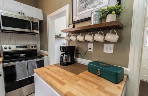 Butte House | NEW! Charming 2-bedroom house in Uptown Butte