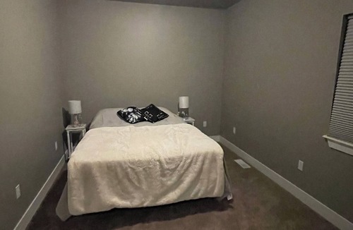 Edgar Other | New House close to Yellowstone Park Magpie Fields