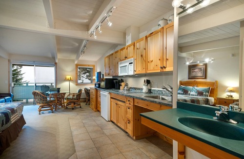 Polson Condo | New! Lakeside Adventure Studio!