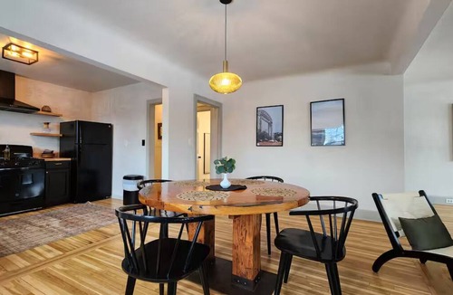 Lakeside - Lester Park Apartment | New London Loft | Stylish Lakeside Retreat