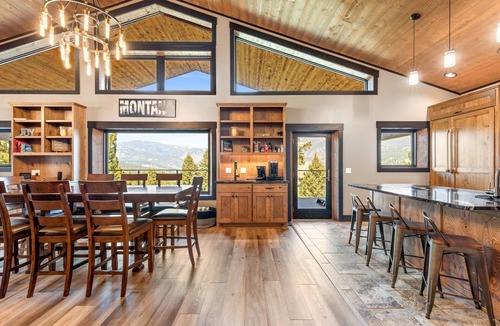 Gallatin Gateway House | NEW! Soak, Play, Unwind: Secluded Big Sky Lodge with Dual Hot Tubs and Game Room