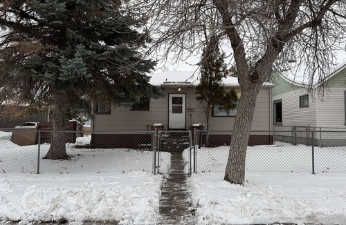 Great Falls House | Newly remodeled 2-bedroom house with WiFi, conveniently located in Great Falls