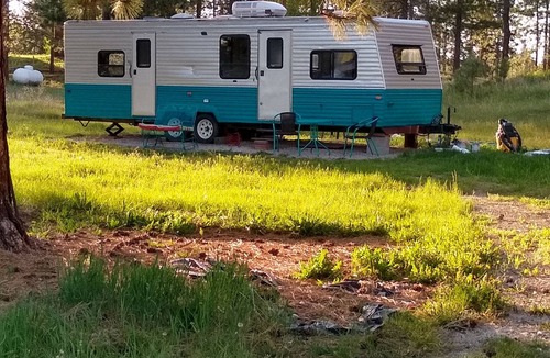 Ronan House | Nicely remodeled camp trailer five minutes drive from Flathead Lake