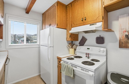 Pocatello House | NO cleaning fees! Fully renovated and stocked! Pets allowed!