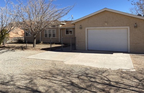 Lake Powell House | North Yard - Quiet and cozy getaway!