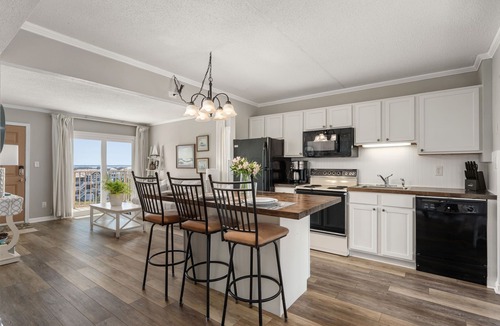 Nags Head Condo | Oceanfront OBX Condo, Top Floor, Walk-In Shower and Patio