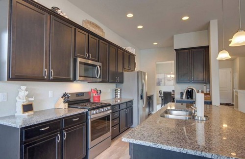 Monument House | ON THE LAKE Monument & USAFA Mountain View Home. 30 DAY MINIMUM