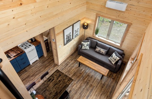Polebridge Cabin | One of a kind views of Glacier National Park! Summit Cabin at Thunderbird Ridge.