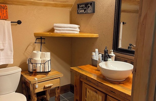 Trout Creek Cabin | Outdoor Paradise Cabin Getaway