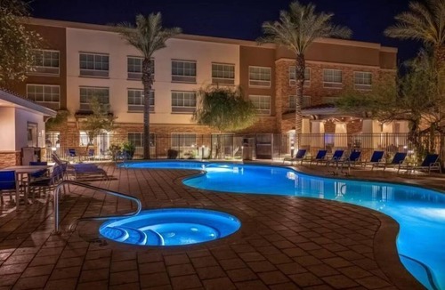 Gilbert Condo | Outdoor Pool, Hot Tub. Free Breakfast Buffet Included!
