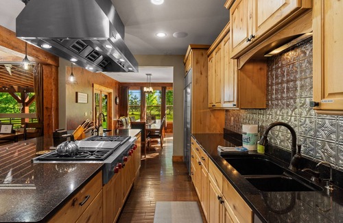 Bozeman House | Outpost Oasis- Wonderful 6 bedroom house!