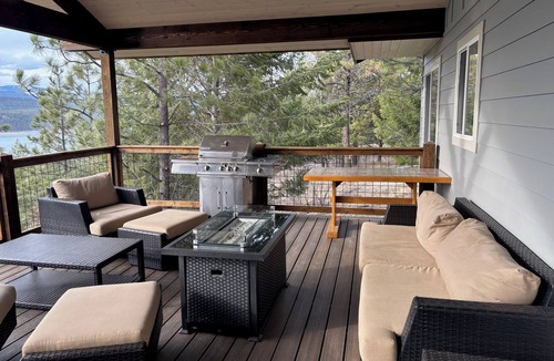Rexford Cottage | Panoramic Lake Koocanusa View from The Eagles Nest at Abayance Bay