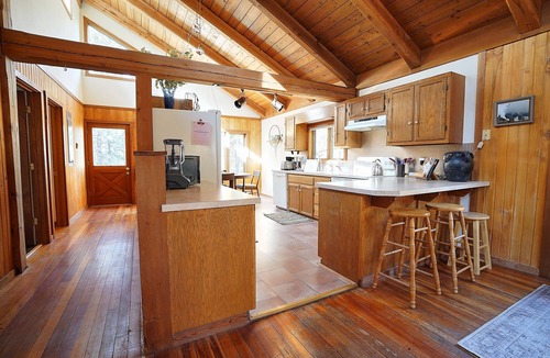 St. Ignatius Cabin | Peaceful and spacious home tucked away at the base of the Mission Mountains.