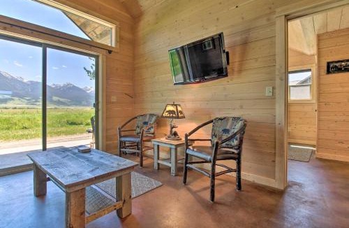 Livingston House | Peaceful Mtn Retreat about 43 Mi to Yellowstone!
