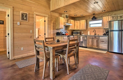 Livingston Cabin | Peaceful Mtn Retreat ~ 43 Mi to Yellowstone!