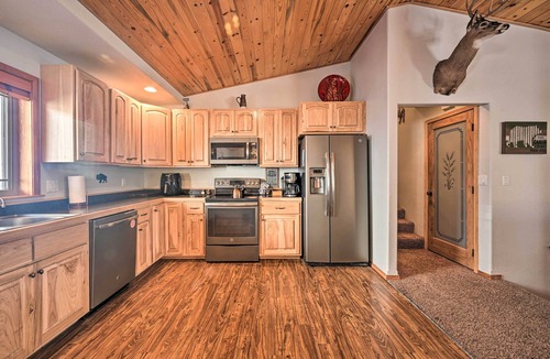 Superior House | Peaceful Superior Home w/Fire Pit & Mtn View